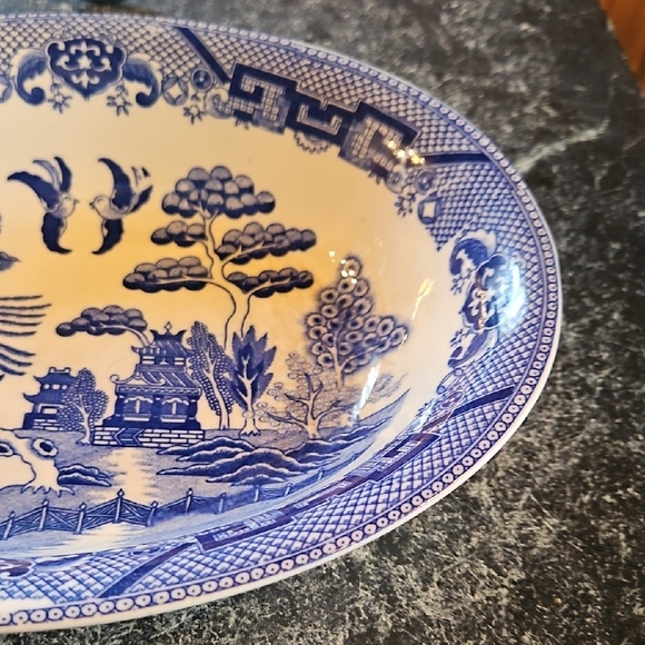 Vintage Blue Willow Oval 10' Serving Bowl - Picture 11 of 11